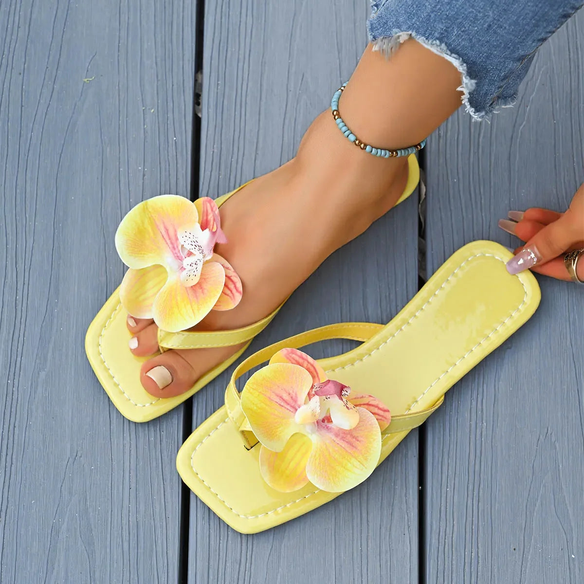 Women Slippers Summer Flip Flops Square Toe Flat Sandals Outdoor Casual Slippers Women Fashion Flowers Shoes Ladies Slides Women