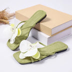 Clip Toe Flower Decor Summer Slippers for Women White Comfort Non Slip Beach Flip Flops Woman Fashion Square Toe Flat Sandals