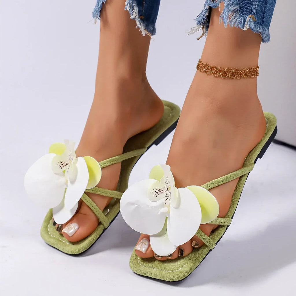 Square Open Toe Comfortable Lightweight Flower Embellishment Beach Style Fashionable Casual Slippers for Women New Summer 2026
