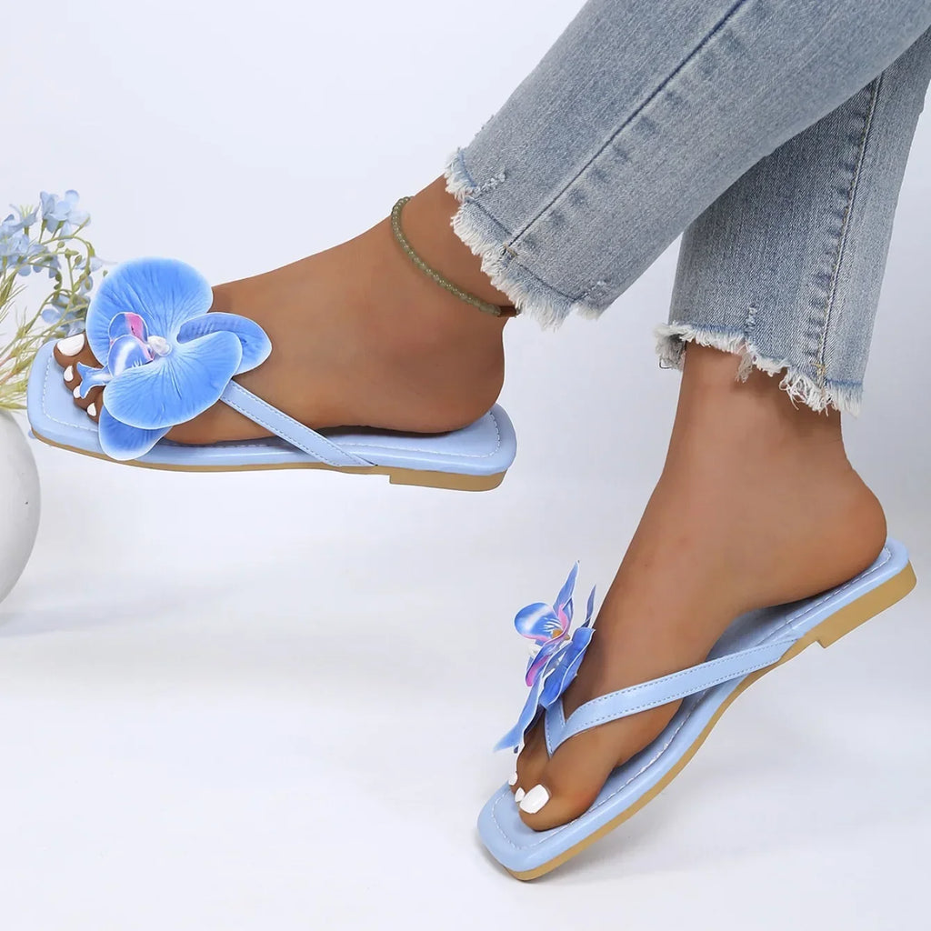 Women Slippers Fashion Square Toe Flat Sandals Slides Women Clip Toe Flower Decor Summer Shoes Women Comfort Beach Flip Flops