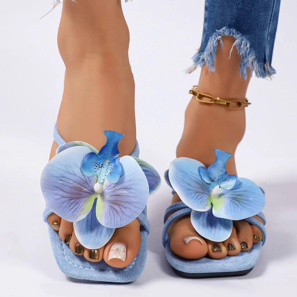 Square Open Toe Comfortable Lightweight Flower Embellishment Beach Style Fashionable Casual Slippers for Women New Summer 2026